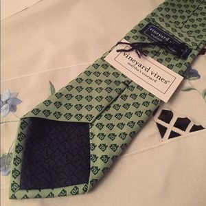 Vineyards vines 👔 tie